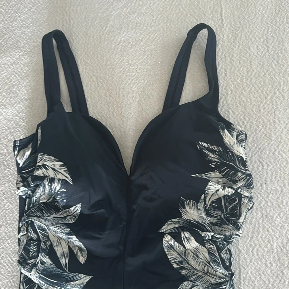 Miraclesuit Tropica Toile Temptress One Piece Swimsuit, Size 10, $190
